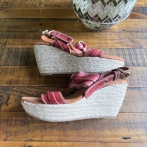 Women’s Lucky wedge sandals